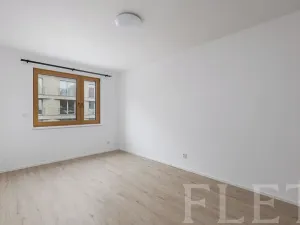 Pronájem bytu 2+kk, Praha - Karlín, Křižíkova, 49 m2
