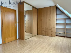 Pronájem bytu 3+kk, Brno - Královo Pole, Högrova, 109 m2