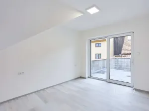 Pronájem bytu 2+kk, Třeboň, Sokolská, 48 m2