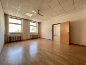 Pronájem kanceláře, Brno, Juliánovské náměstí, 98 m2