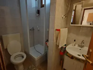 Prodej vícegeneračního domu, Njivice, Chorvatsko, 130 m2