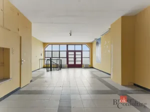 Prodej obchodního prostoru, Žďár nad Sázavou - Žďár nad Sázavou 6, Nádražní, 63 m2