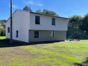 Prodej rodinného domu, Hrádek, 197 m2