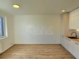Pronájem bytu 2+kk, Praha - Hlubočepy, Fabiánové, 42 m2
