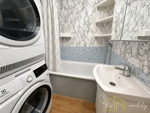 Prodej bytu 2+1, Kadaň, Na Podlesí, 52 m2