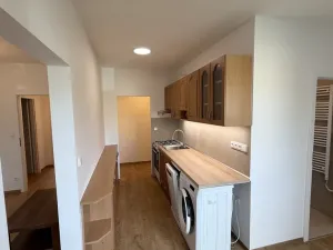 Pronájem bytu 2+1, Zlín, Kúty, 63 m2