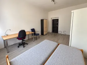 Pronájem bytu 3+1, Hradec Králové, Československé armády, 96 m2
