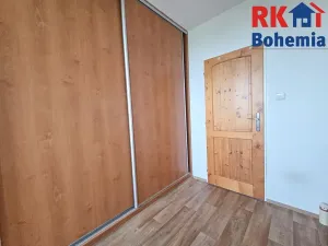 Pronájem bytu 3+1, Praha - Prosek, Vysočanská, 84 m2