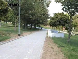 Prodej bytu 3+1, Praha - Řepy, Laudova, 74 m2
