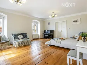 Prodej ubytování, Hluboká nad Vltavou, nám. Čsl. armády, 533 m2