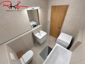 Pronájem bytu 2+kk, Praha, Stočesova, 54 m2