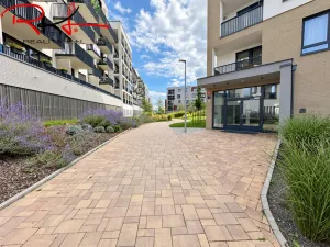 Pronájem bytu 2+kk, Praha, Stočesova, 54 m2