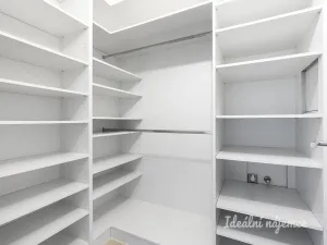 Pronájem bytu 3+kk, Praha - Letňany, Hlučkova, 79 m2