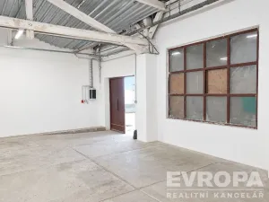 Pronájem skladu, Krnov - Pod Cvilínem, 9. května, 187 m2