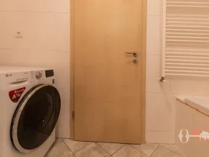 Prodej bytu 2+kk, Praha - Štěrboholy, Andersenova, 65 m2
