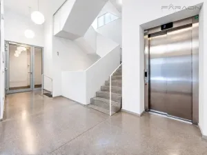 Pronájem bytu 1+kk, Praha - Žižkov, Hartigova, 34 m2