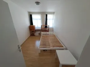 Pronájem bytu 2+1, Praha - Břevnov, Šlikova, 70 m2