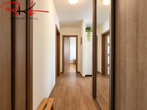 Prodej bytu 3+1, Praha - Klánovice, V soudním, 67 m2