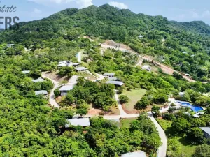 Prodej bytu 3+kk, Coxen Hole, Roatán, Honduras, 111 m2