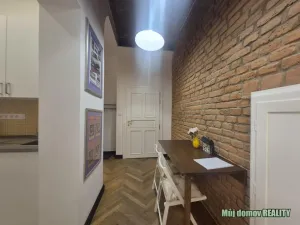 Pronájem bytu 1+kk, Praha - Nové Město, Hálkova, 38 m2