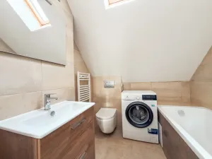 Pronájem bytu 2+1, Praha, U první baterie, 46 m2