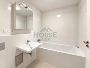Pronájem bytu 1+kk, Kladno, Lesík, 35 m2