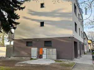 Pronájem bytu 2+kk, České Budějovice, A. Trägera, 57 m2