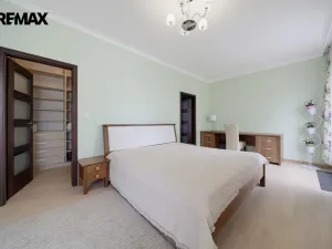 Prodej bytu 4+kk, Karlovy Vary, Libušina, 171 m2