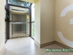 Pronájem bytu 2+1, Praha - Vokovice, Kladenská, 61 m2