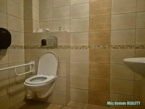 Pronájem restaurace, Praha - Letňany, Třinecká, 124 m2