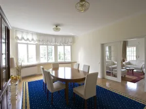 Pronájem bytu 4+1, Praha - Dejvice, Na Míčánce, 190 m2