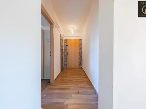 Prodej bytu 2+1, Unhošť, Komenského, 48 m2