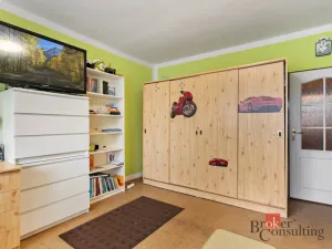 Prodej bytu 3+1, Dobrovice - Libichov, 77 m2