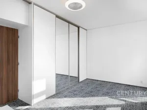 Pronájem bytu 2+kk, Praha - Strašnice, Vinohradská, 54 m2
