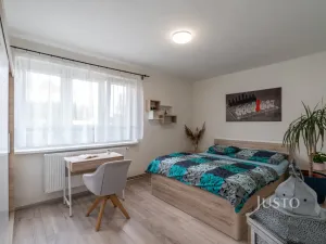 Prodej bytu 3+kk, Chržín - Budihostice, 73 m2