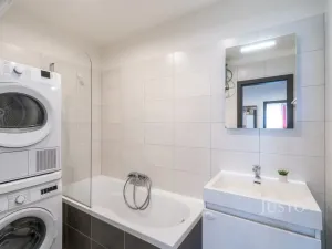 Prodej bytu 3+kk, Chržín - Budihostice, 73 m2