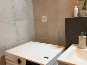 Prodej bytu 1+kk, Praha, Arnošta Staňka, 7769 m2