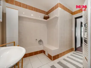 Prodej rodinného domu, Javornice - Jaroslav, 223 m2