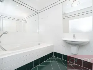 Pronájem bytu 3+1, Praha - Smíchov, Hořejší nábřeží, 94 m2