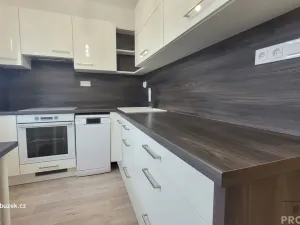 Prodej bytu 2+1, Kroměříž, 57 m2