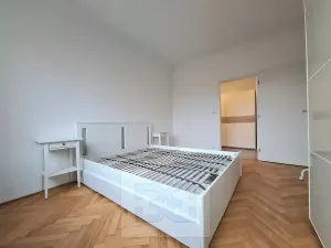 Pronájem bytu 2+1, Pardubice, Devotyho, 58 m2