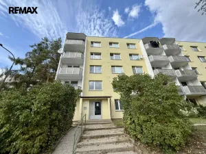 Pronájem bytu 1+1, Třebíč - Nové Dvory, Obránců míru, 31 m2