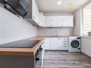 Prodej bytu 3+1, Kadaň, Chomutovská, 72 m2