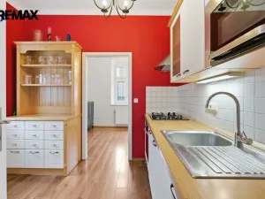 Prodej bytu 4+1, Karlovy Vary, Ondříčkova, 87 m2