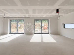 Prodej rodinného domu, Kamenice - Ládví, Benešovská, 159 m2