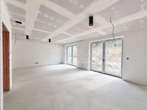Prodej rodinného domu, Kamenice - Ládví, Benešovská, 159 m2
