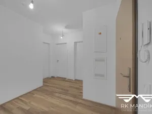 Pronájem bytu 3+kk, Praha - Dolní Chabry, K Beranovu, 86 m2
