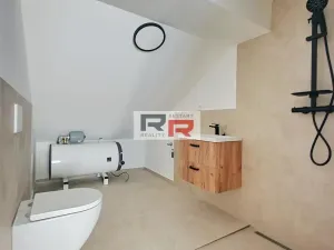 Pronájem bytu 2+kk, Šternberk, Uničovská, 45 m2