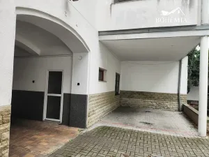 Prodej bytu 3+1, Teplice, U Hadích lázní, 74 m2