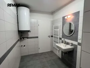 Pronájem bytu 1+kk, Lavičky, 53 m2